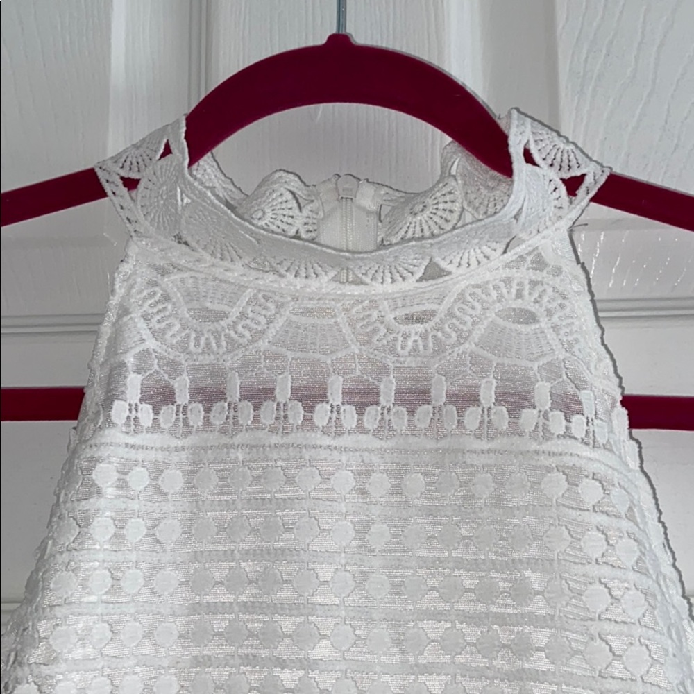 WHITE LACE PENCIL DRESS - Picture 5 of 8